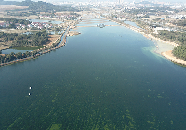 國內縣域廠、網、河、湖一體化綜合治理標桿<br />
<br />
“系統(tǒng)治水、生態(tài)治水、智慧治水，科學治水”治理理念，為江西省水環(huán)境綜合治理提供可復制、可推廣的優(yōu)秀經驗和成熟模式，奮力打造“美麗中國”江西樣板。